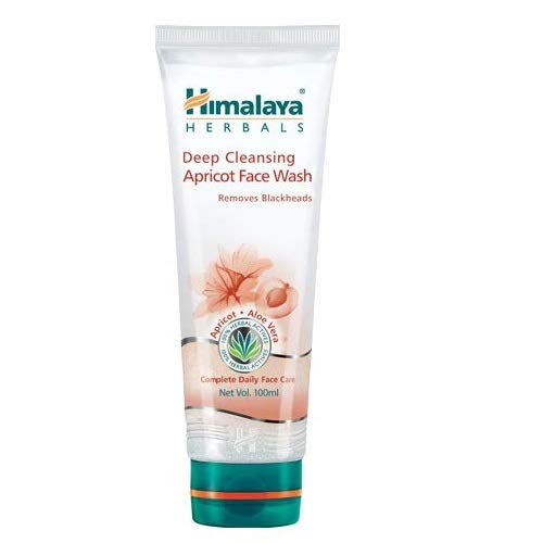 10 Best Face Washes for Oily Skin and Blackheads in India
